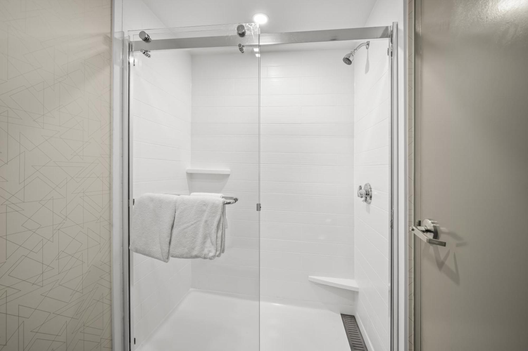 Holiday Inn Express Boston North-Woburn By Ihg Ngoại thất bức ảnh