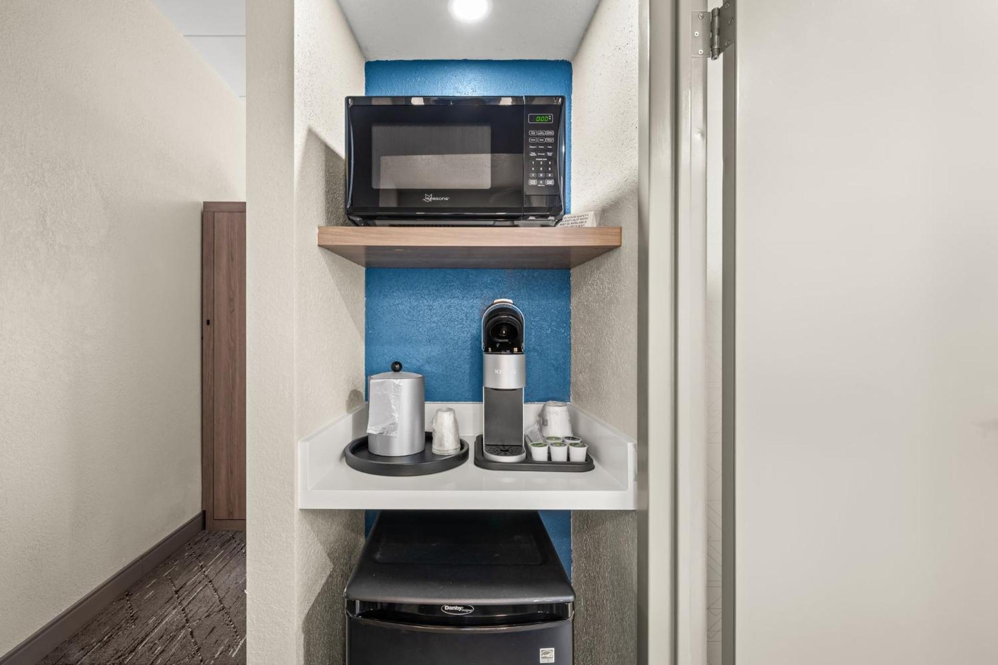 Holiday Inn Express Boston North-Woburn By Ihg Ngoại thất bức ảnh