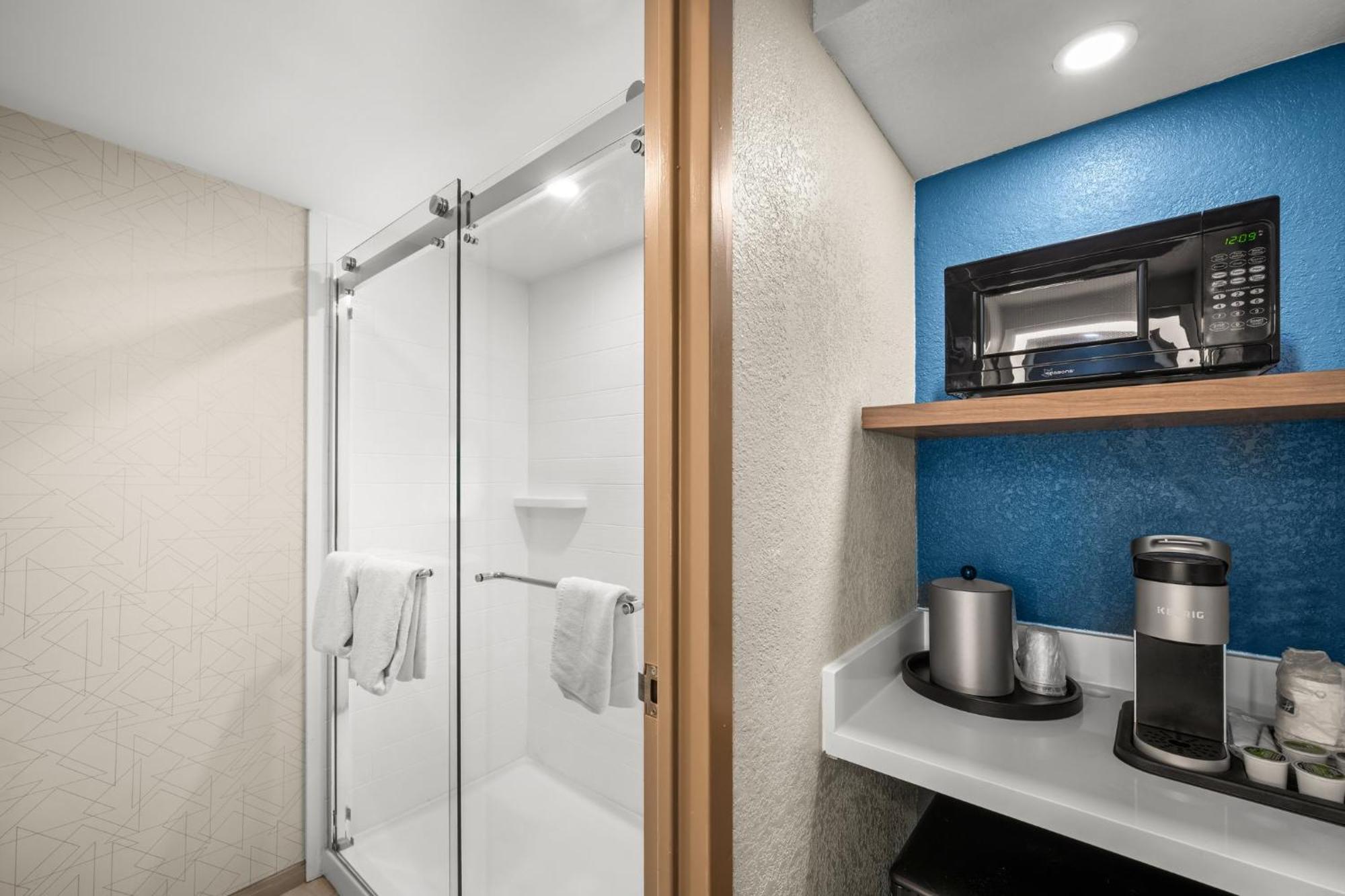 Holiday Inn Express Boston North-Woburn By Ihg Ngoại thất bức ảnh