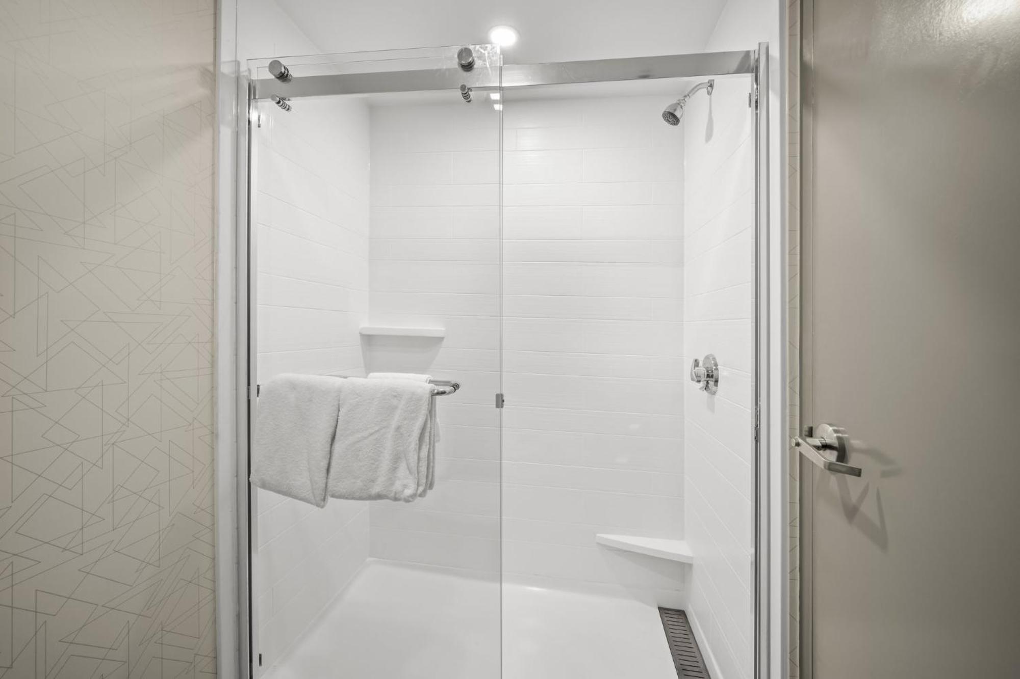 Holiday Inn Express Boston North-Woburn By Ihg Ngoại thất bức ảnh