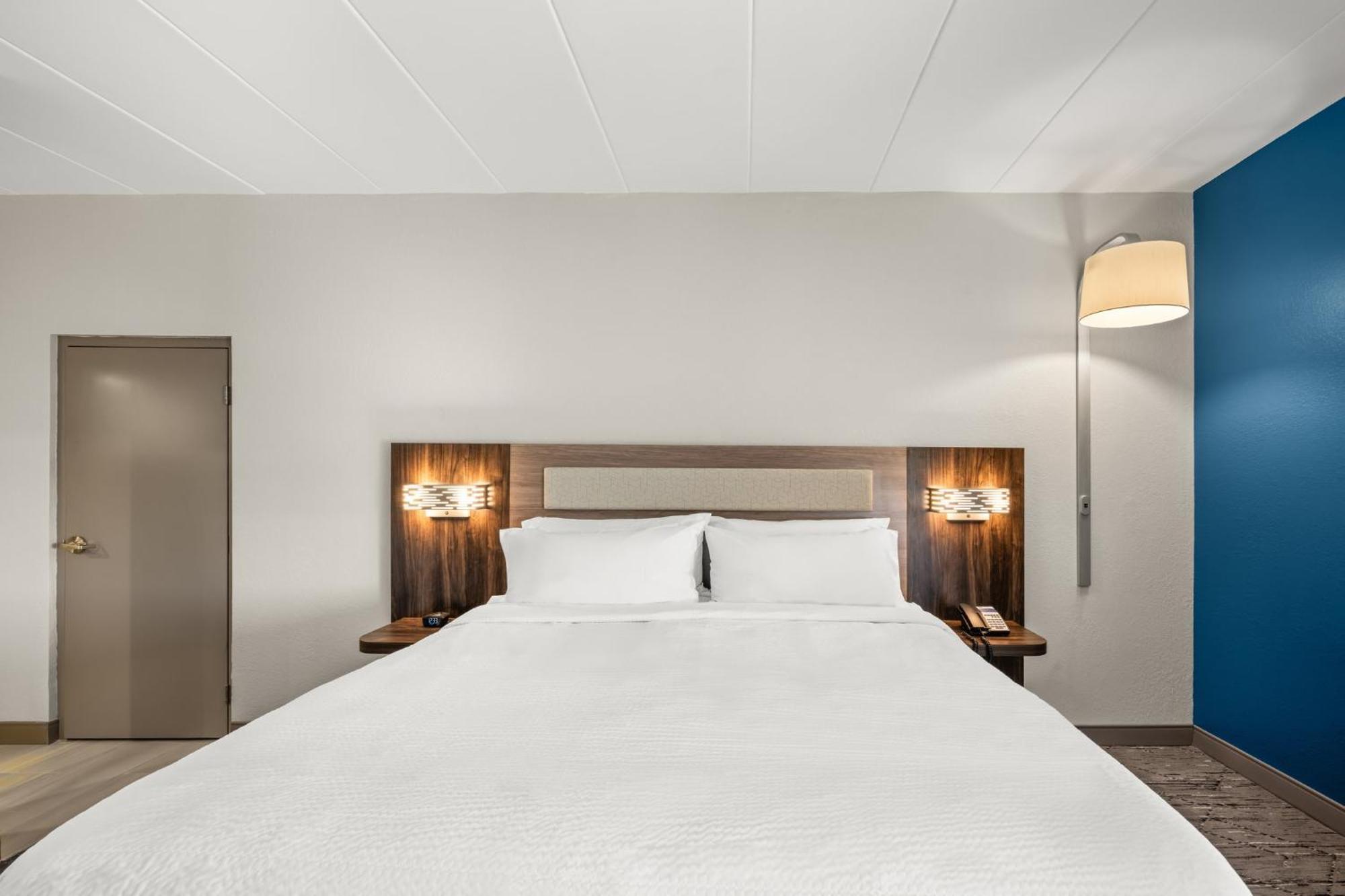 Holiday Inn Express Boston North-Woburn By Ihg Ngoại thất bức ảnh