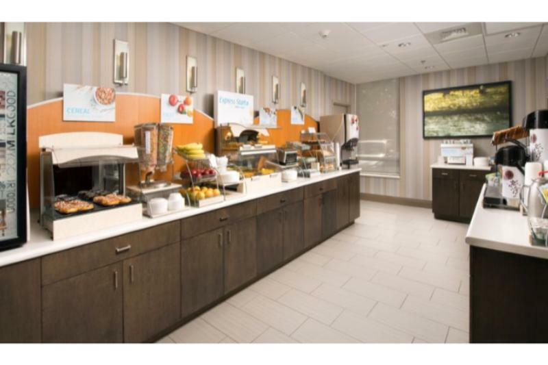 Holiday Inn Express Boston North-Woburn By Ihg Ngoại thất bức ảnh
